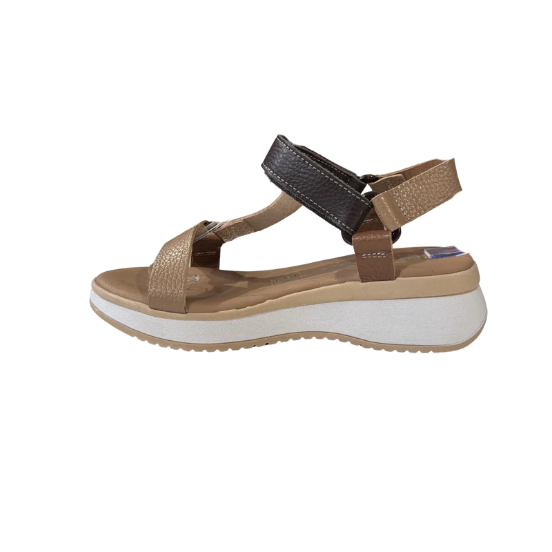 MUJER SANDALIA PLATAFORMA CARDENA MARRON