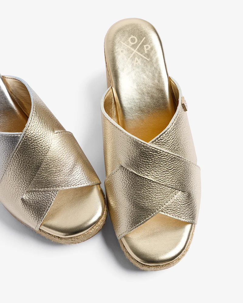 Sandalia Melibea Laminado Oro