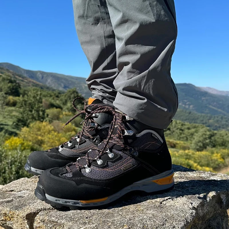 Botas de montaña y trekking Hombre Bestard AT Quantic Gore-Tex 7616 Negro