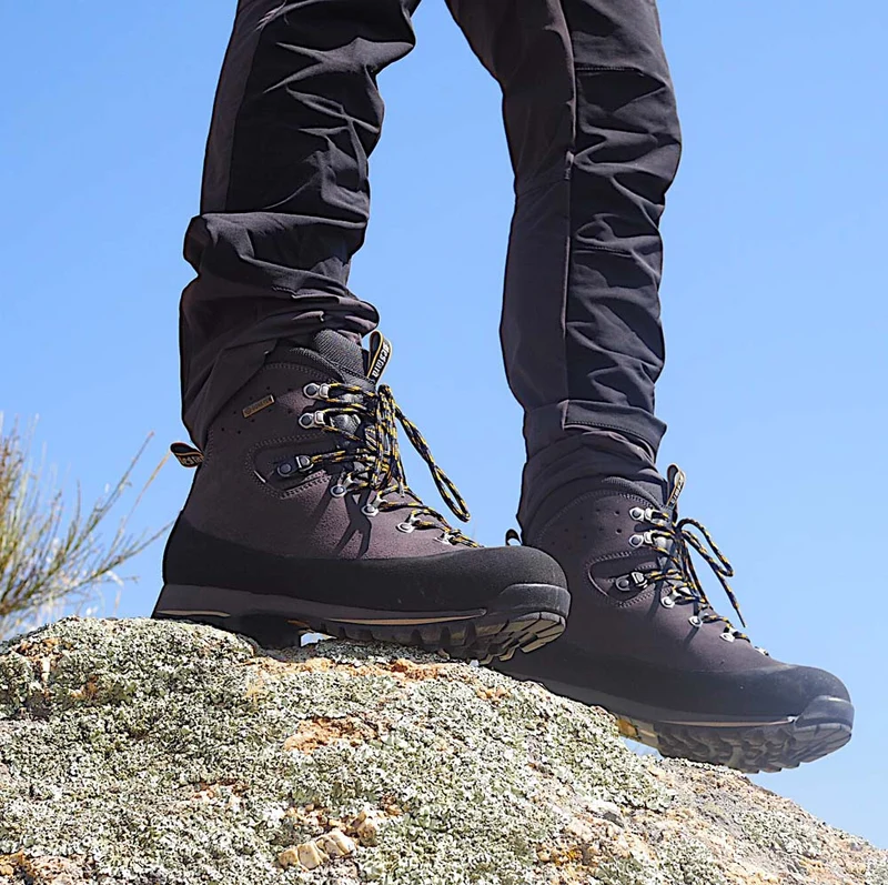 Botas de montaña y trekking Hombre Bestard Kathmandu Gore-Tex Gris