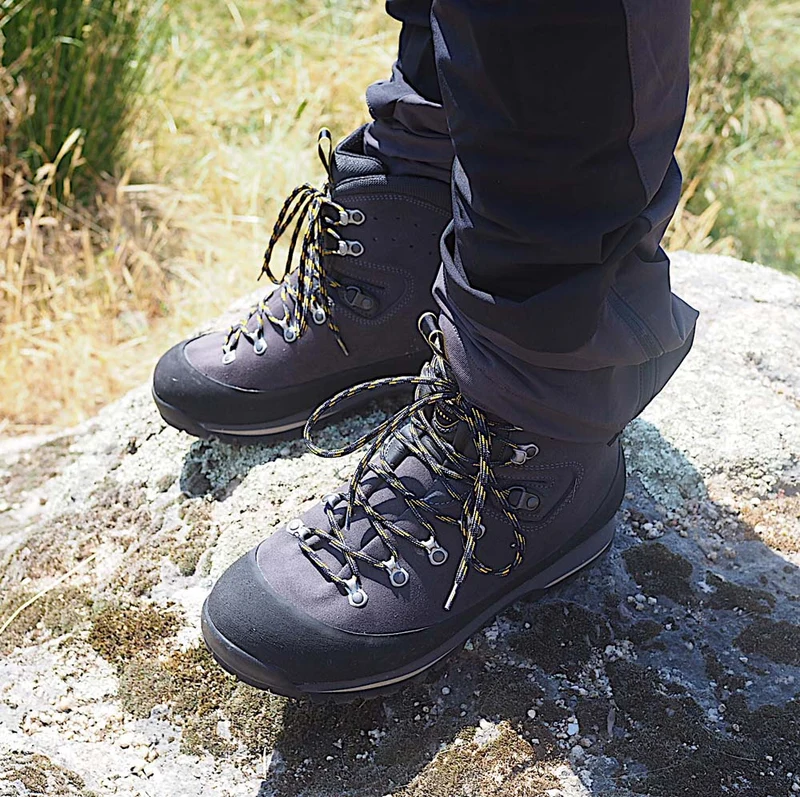 Botas de montaña y trekking Hombre Bestard Kathmandu Gore-Tex Gris
