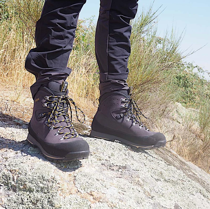 Botas de montaña y trekking Hombre Bestard Kathmandu Gore-Tex Gris