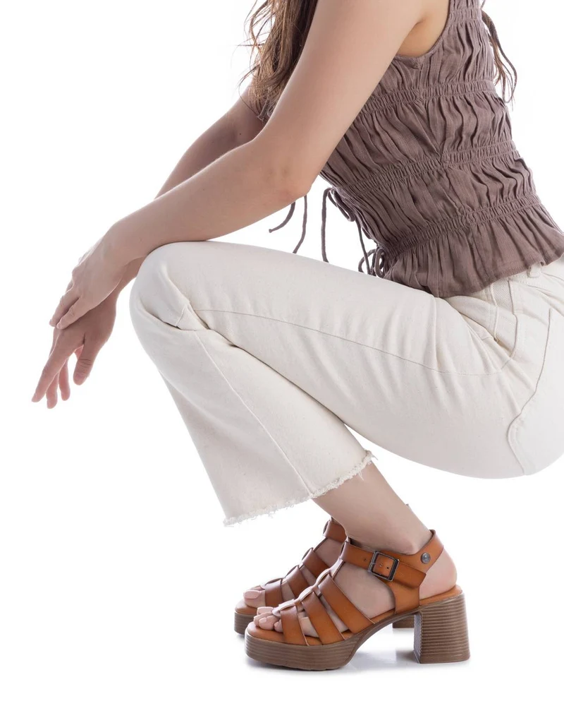 Sandalia de mujer con tacón Refresh 17509502