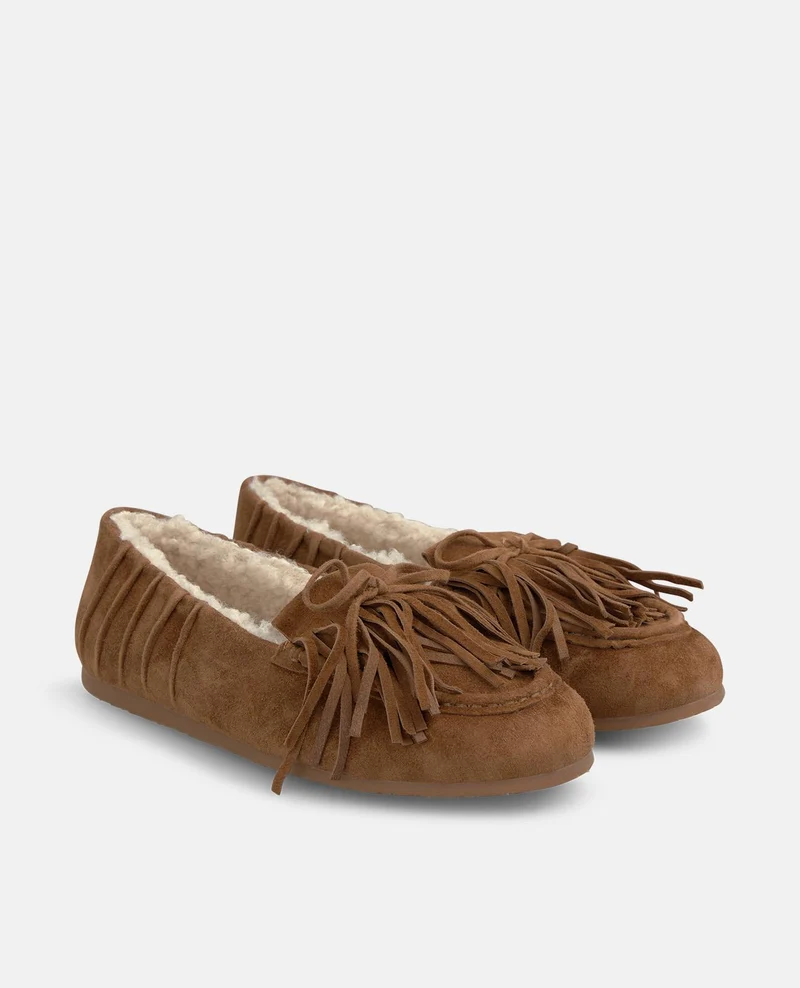 MOCASÍN DE ANTE CON FLECOS