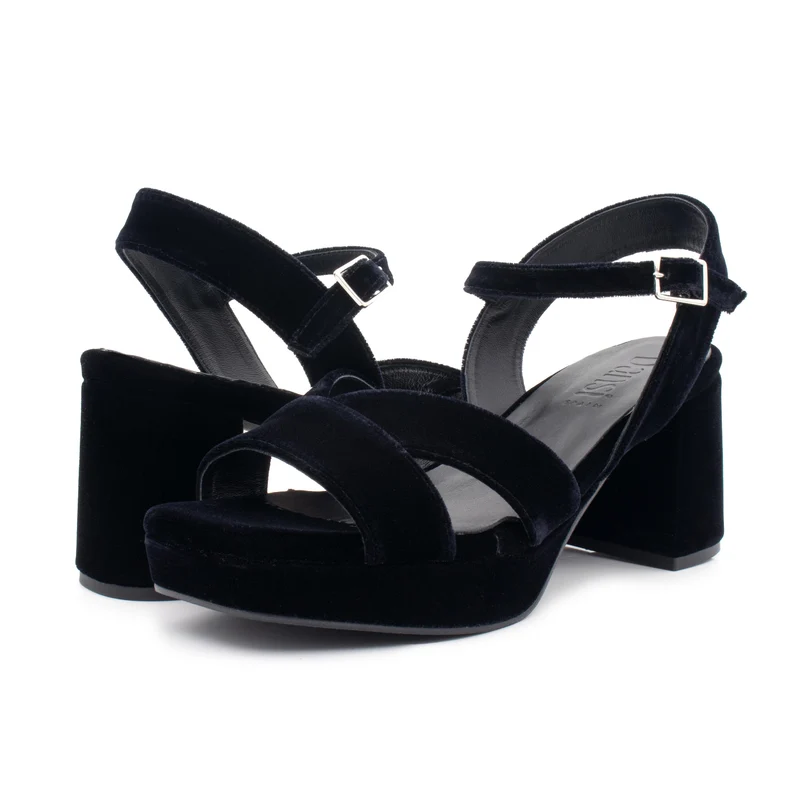 Sandalia negro 7500 Dansi