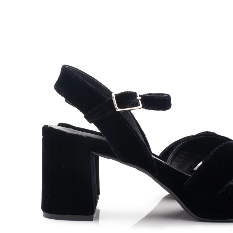 Sandalia negro 7500 Dansi