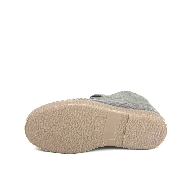 Bota serraje gris 501-609 Natural World