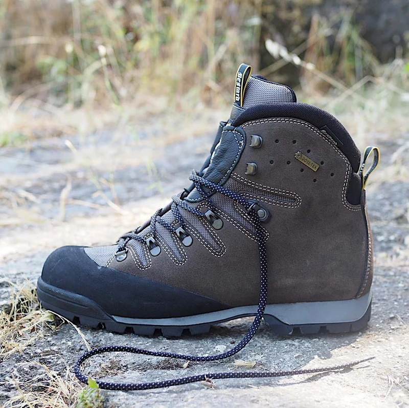 Botas de montaña y trekking Hombre Bestard Moncayo Gore-Tex Gris