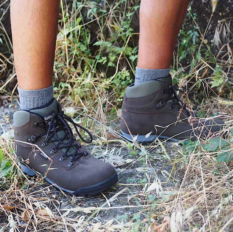 Botas de montaña y trekking Hombre Bestard Cares Gore-Tex Gris