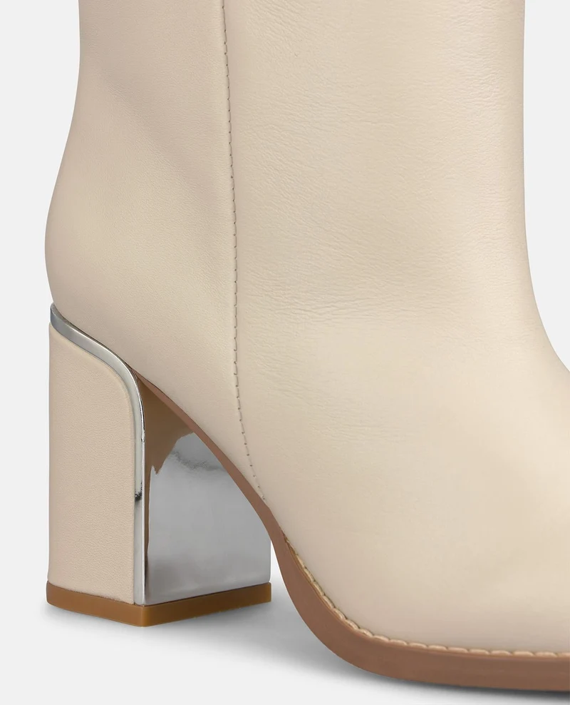 BOTA DE PIEL CON TACÓN