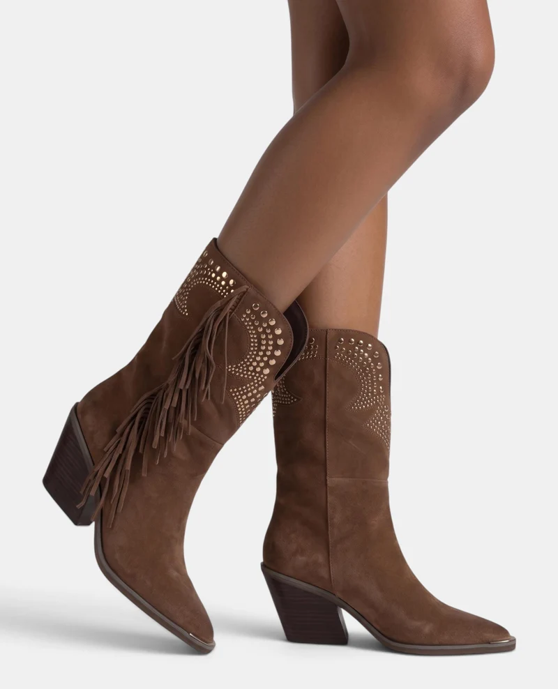 BOTA COWBOY DE ANTE CON TACHAS METÁLICAS