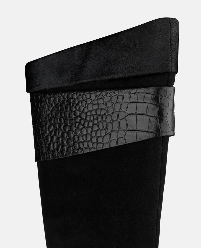 BOTA DE PIEL CON DETALLE ANIMAL PRINT