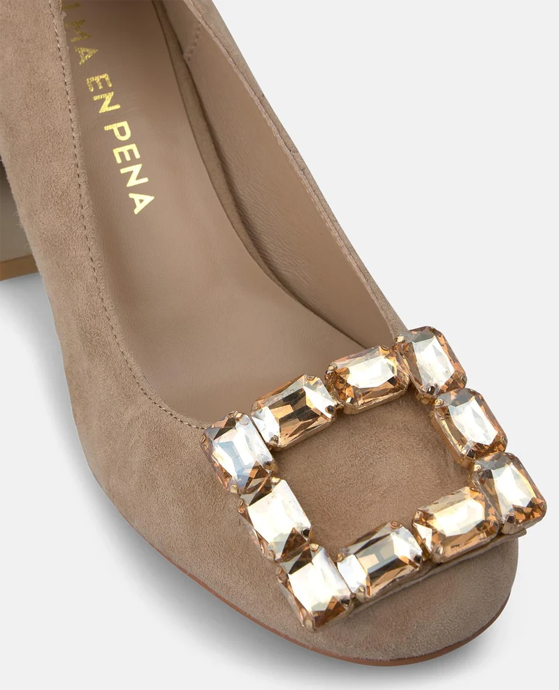 ZAPATO TACÓN DE ANTE CON ADORNO