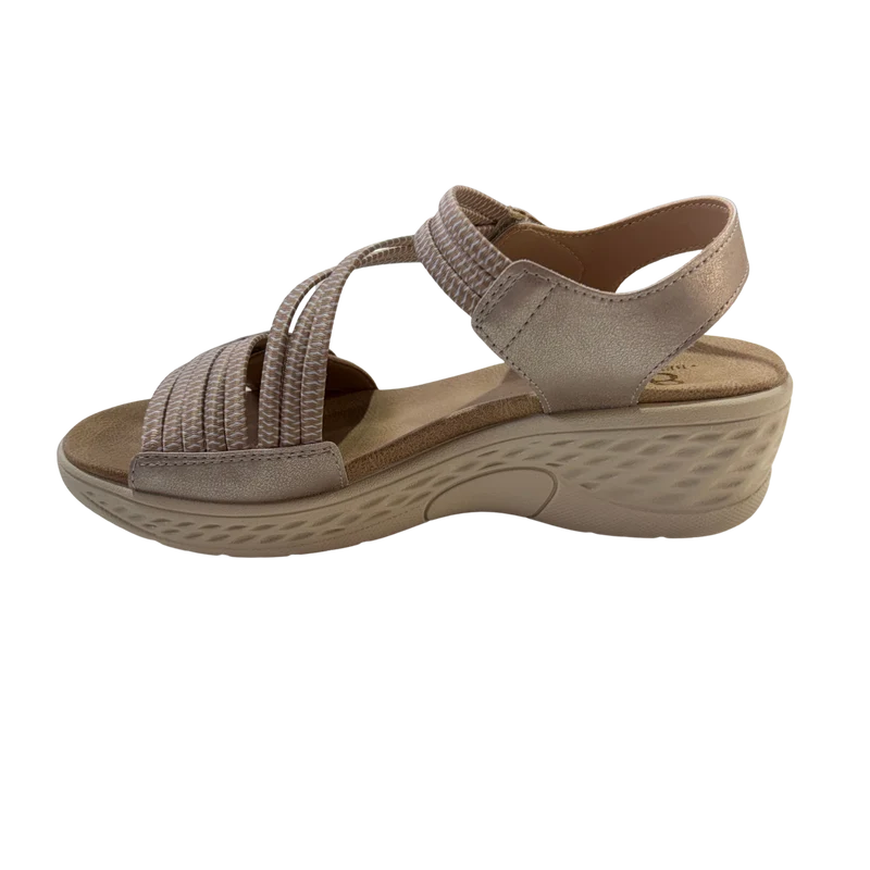 MUJER SANDALIA COMODO CUÑA BEIGE