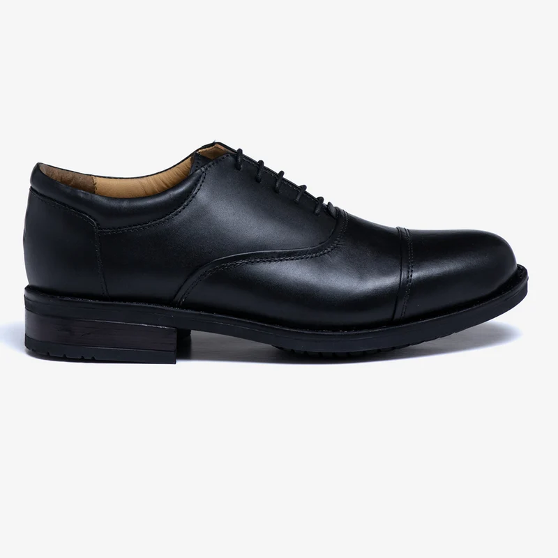 Zapatos Oxford Roamers Blind Eye Capped M827A de corte ancho para hombre