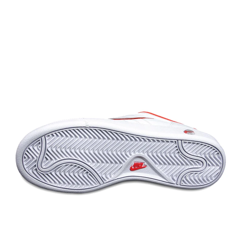 Deportiva rojo COUR Nike