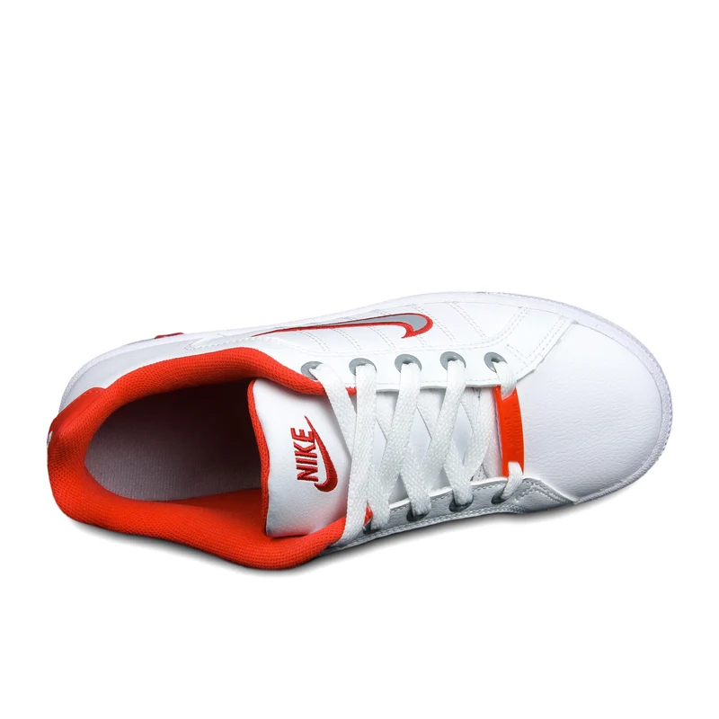 Deportiva rojo COUR Nike