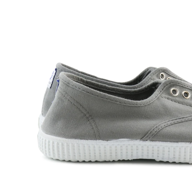Zapatilla gris claro 88088 La Cadena