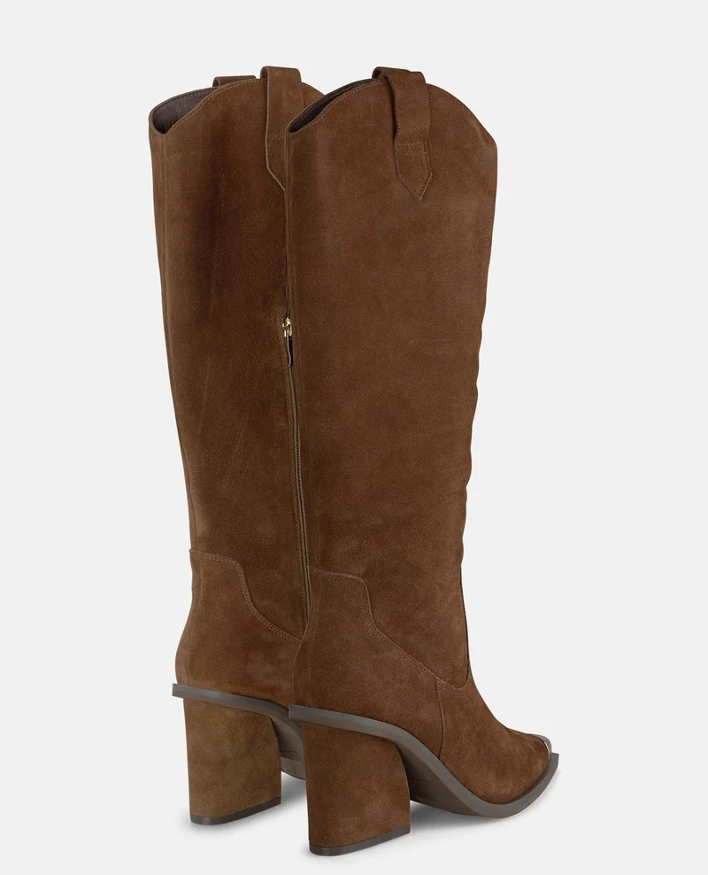 BOTA TACÓN CON TEXTURA