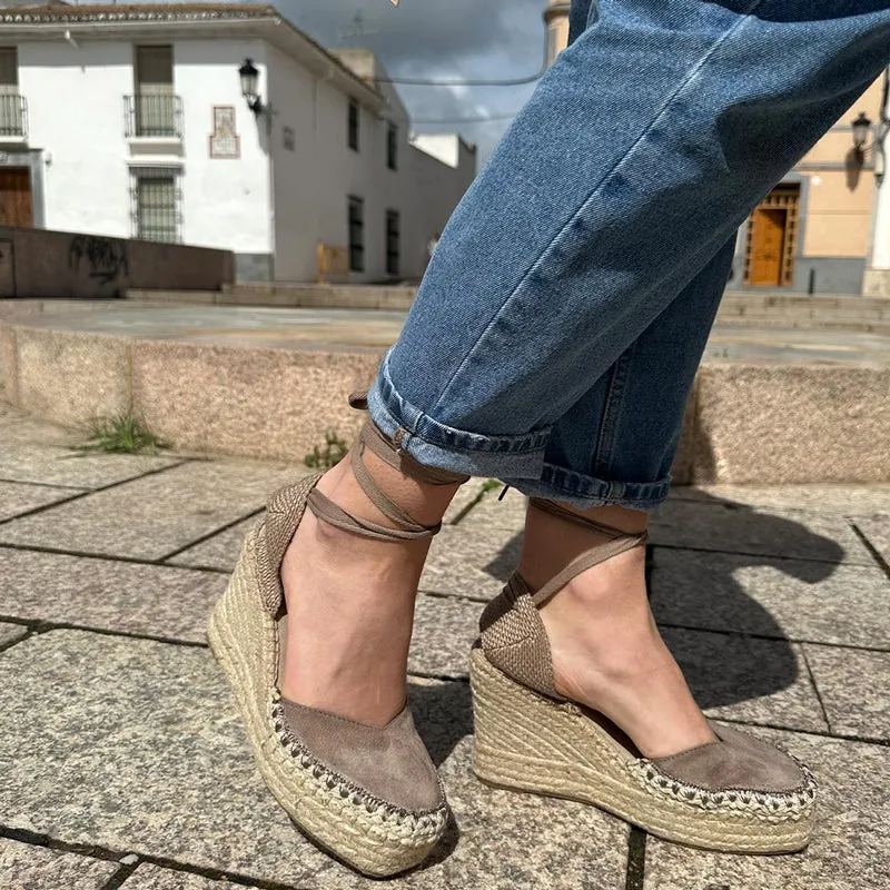 Alpargatas Corina Puntera Cosida M5380 Taupe