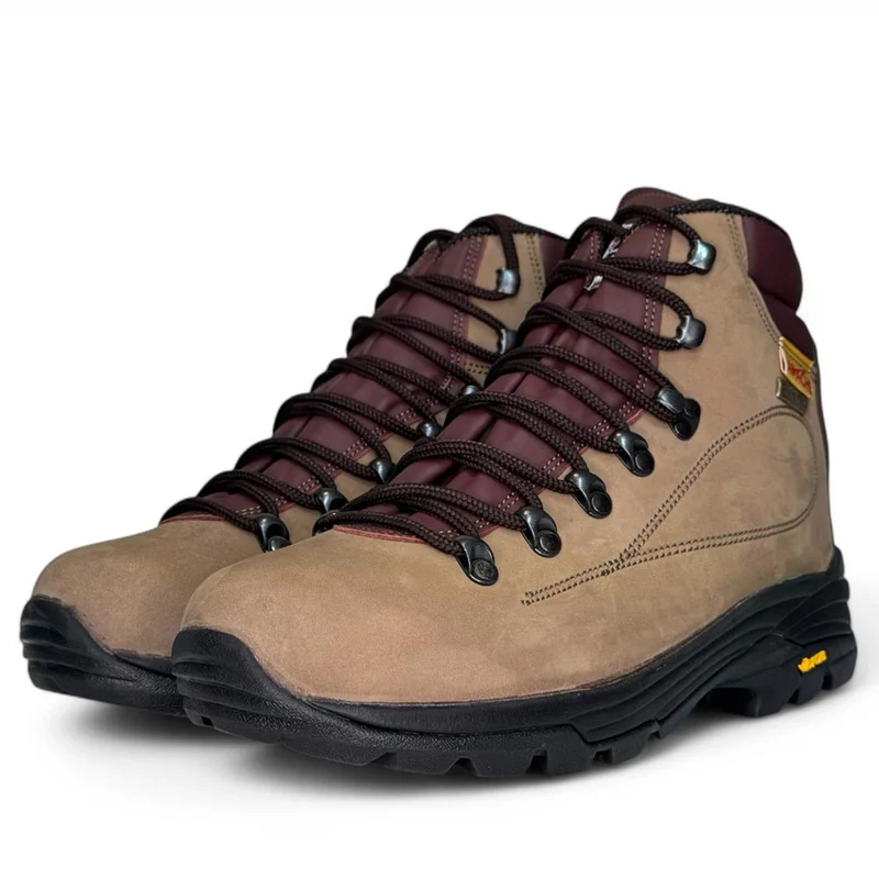 Botas de montaña y trekking Apache Impermeables Barruecos Moka