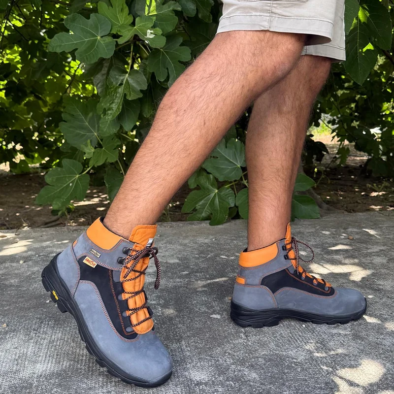Botas de montaña y trekking Apache Impermeables Hervás Gris