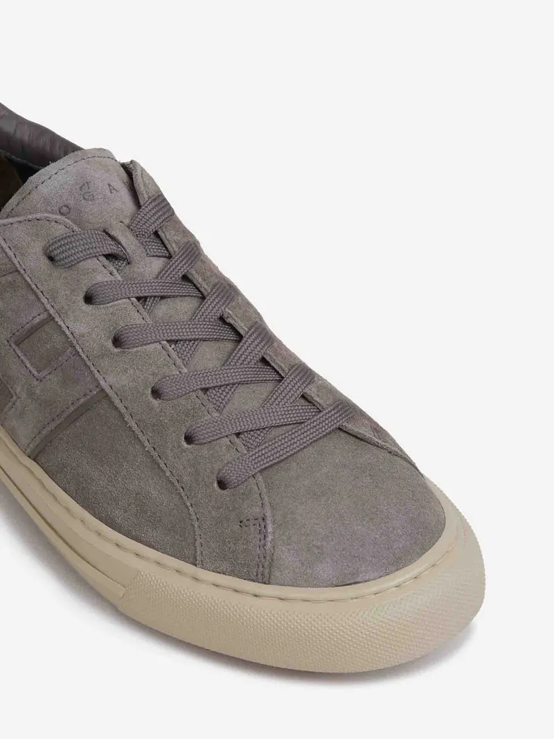 Sneakers H691