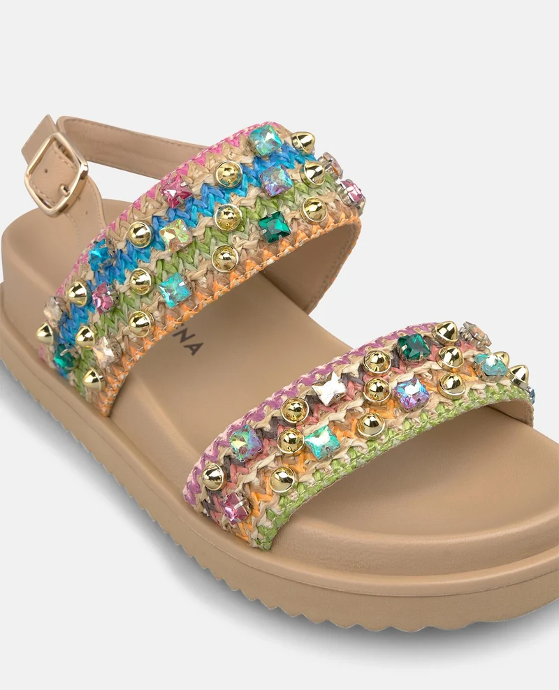 SANDALIA MULTICOLOR CON TACHAS METALIZAS