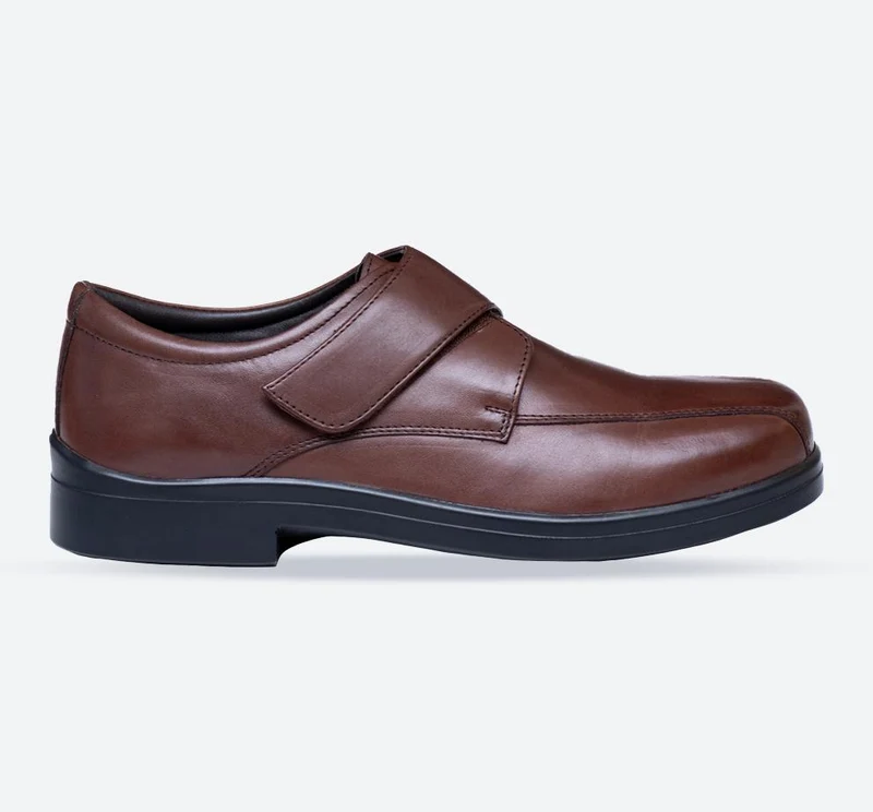 Zapatos Tredd Well Peter con velcro para hombre, de corte ancho, color marrón oscuro