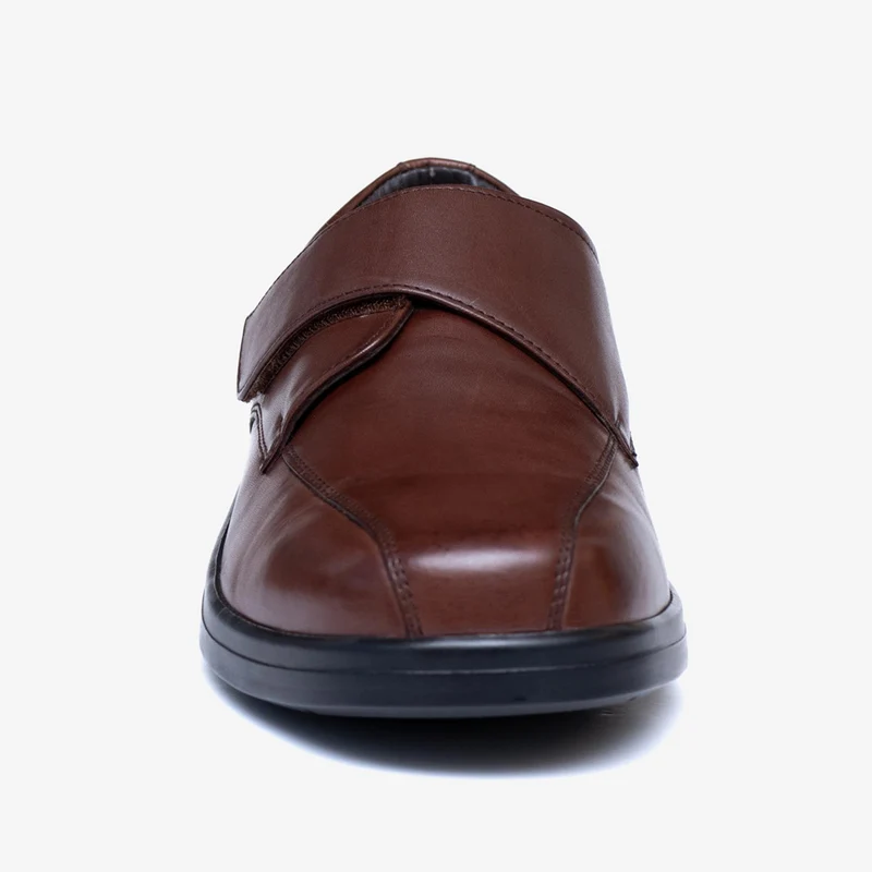 Zapatos Tredd Well Peter con velcro para hombre, de corte ancho, color marrón oscuro