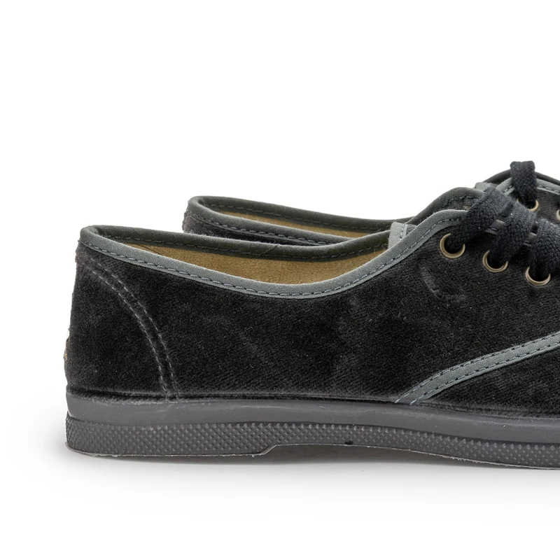 Zapatilla gris TER130 Natural World