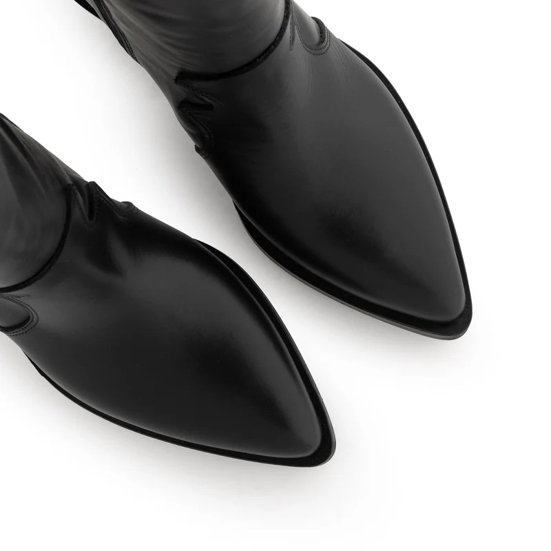 Bota negra 5253 Alpe