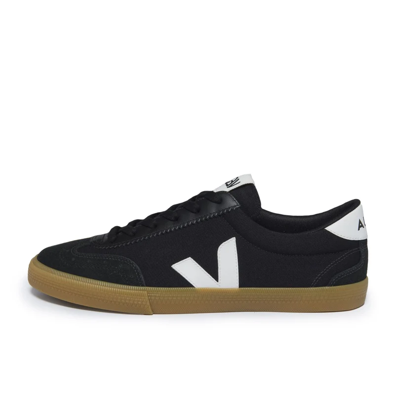 Zapatilla negra VOLLEY Veja
