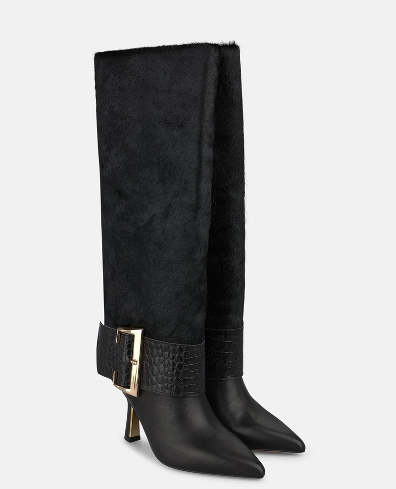 BOTA DE PIEL CON TACÓN