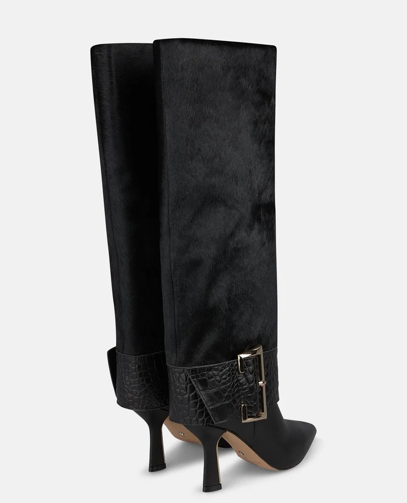 BOTA DE PIEL CON TACÓN