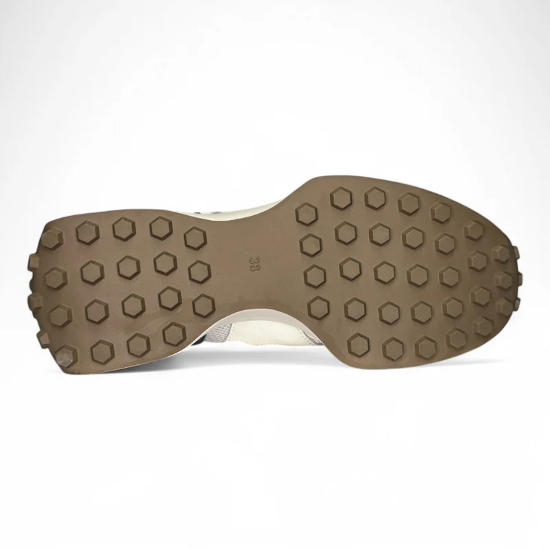 Zapatillas Corina Retro Rejilla M5105 Gris