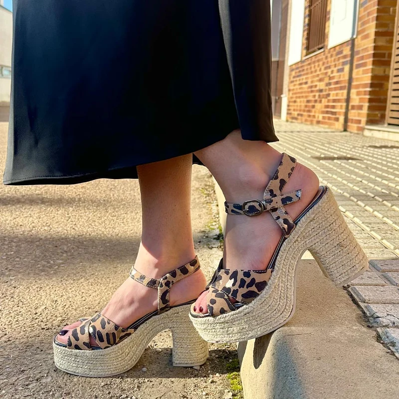Sandalias de Esparto Gaimo Natalis Leo Metal Nude