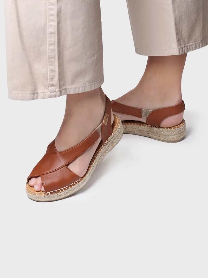 Sandalias de mujer en piel con tiras cruzadas | ELDA-P