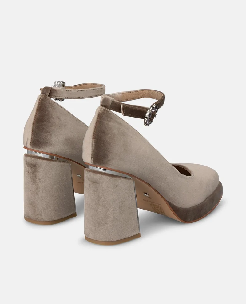ZAPATO TACÓN CON CIERRE DE PULSERA