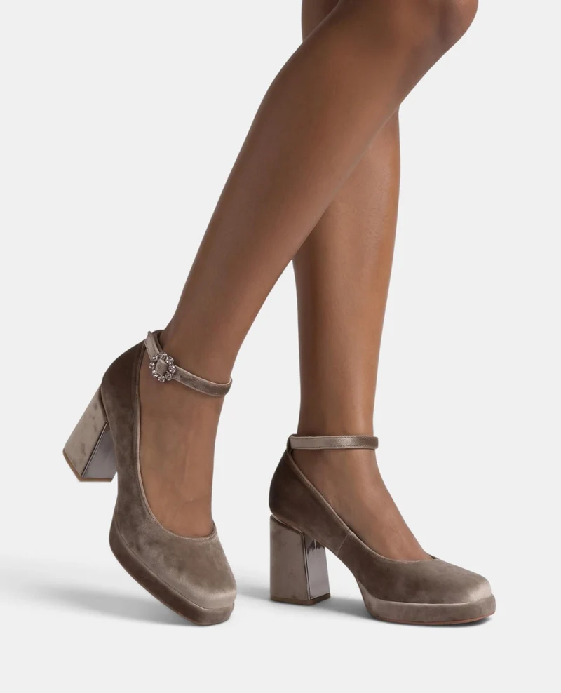 ZAPATO TACÓN CON CIERRE DE PULSERA