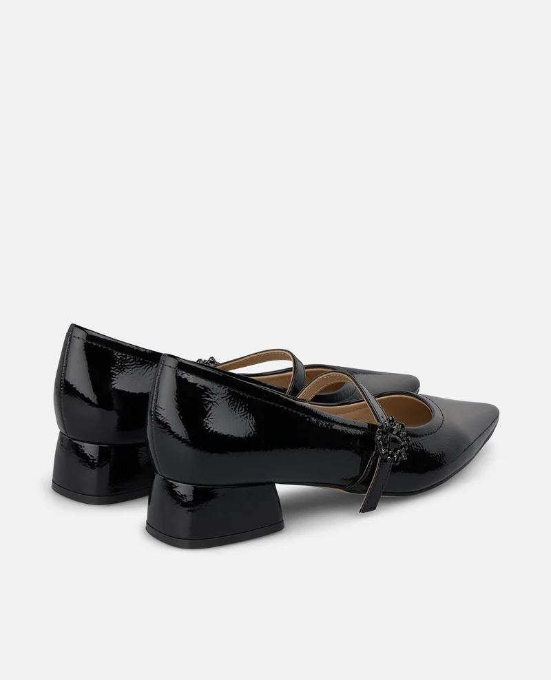ZAPATO CON HEBILLA