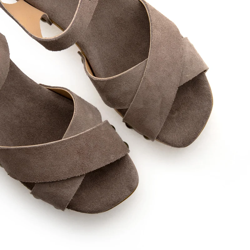 Zueco taupe 7321 Pepa & Cris