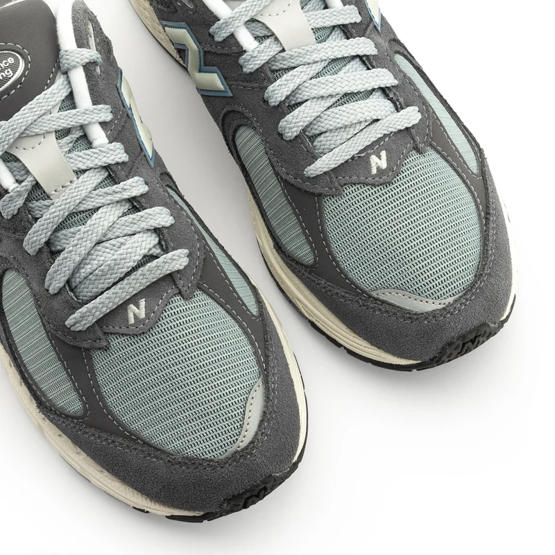 Deportiva gris azulado M2002RFB New Balance