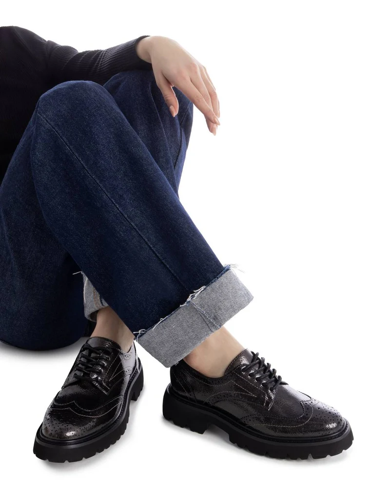 Zapato de mujer plano Carmela 16255001