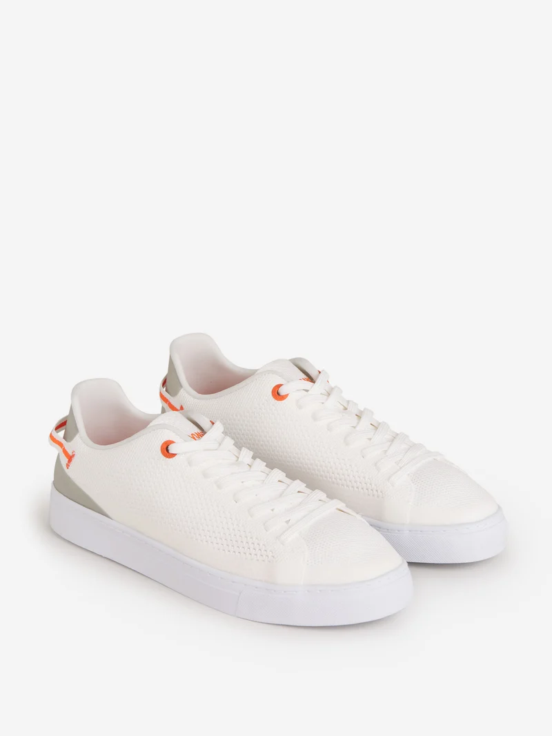 Sneakers Park Detalle Perforado
