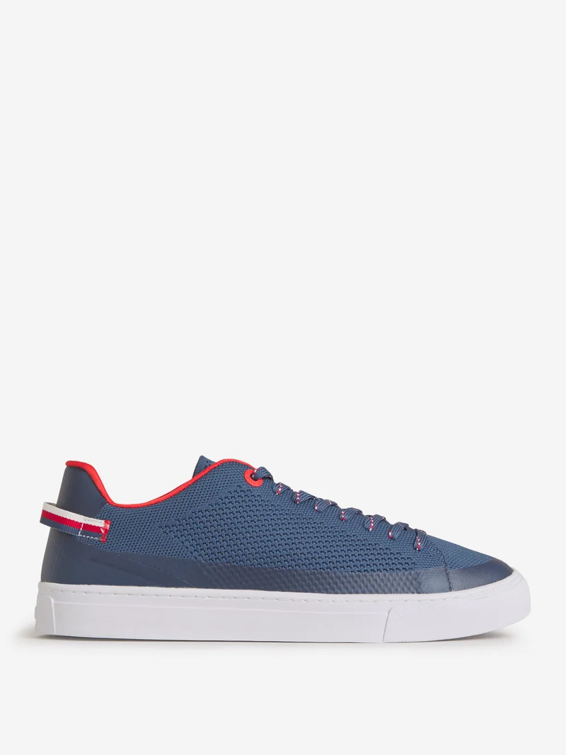Sneakers Park Detalle Perforado