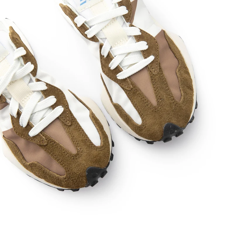 Deportiva marrón claro U327LG New Balance