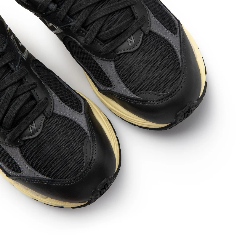 Deportiva negro M2002RIB New Balance