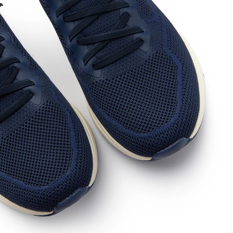 Deportiva azul CUE Walk in Pitas