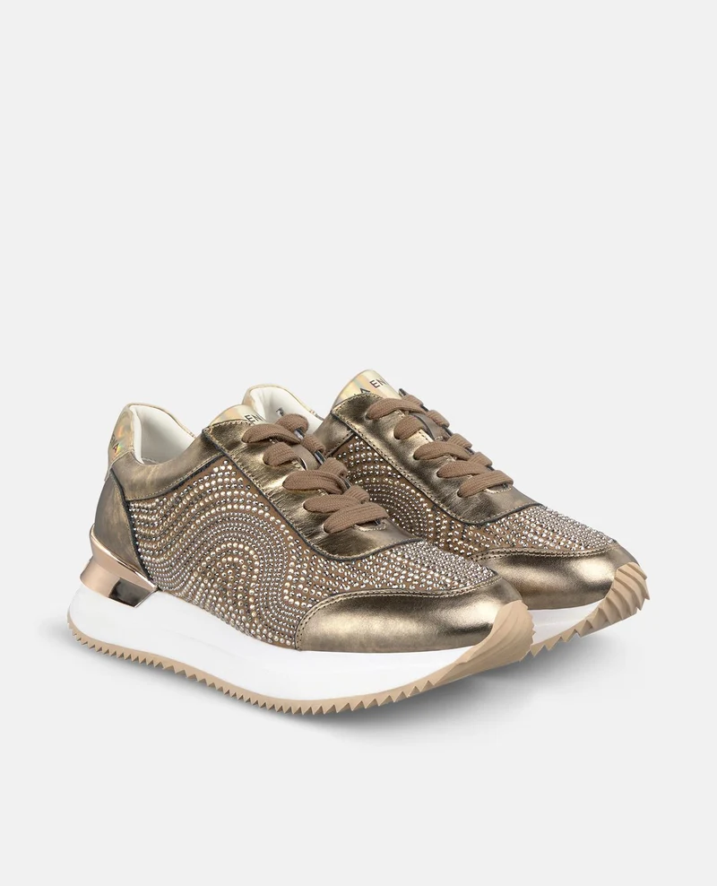 SNEAKER ESTAMPADA PEDRERÍA